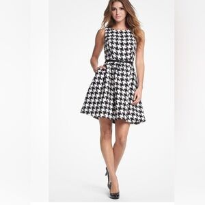 Jessica Simpson Houndstooth Fit & Flare Retro Style Dress New Size 8